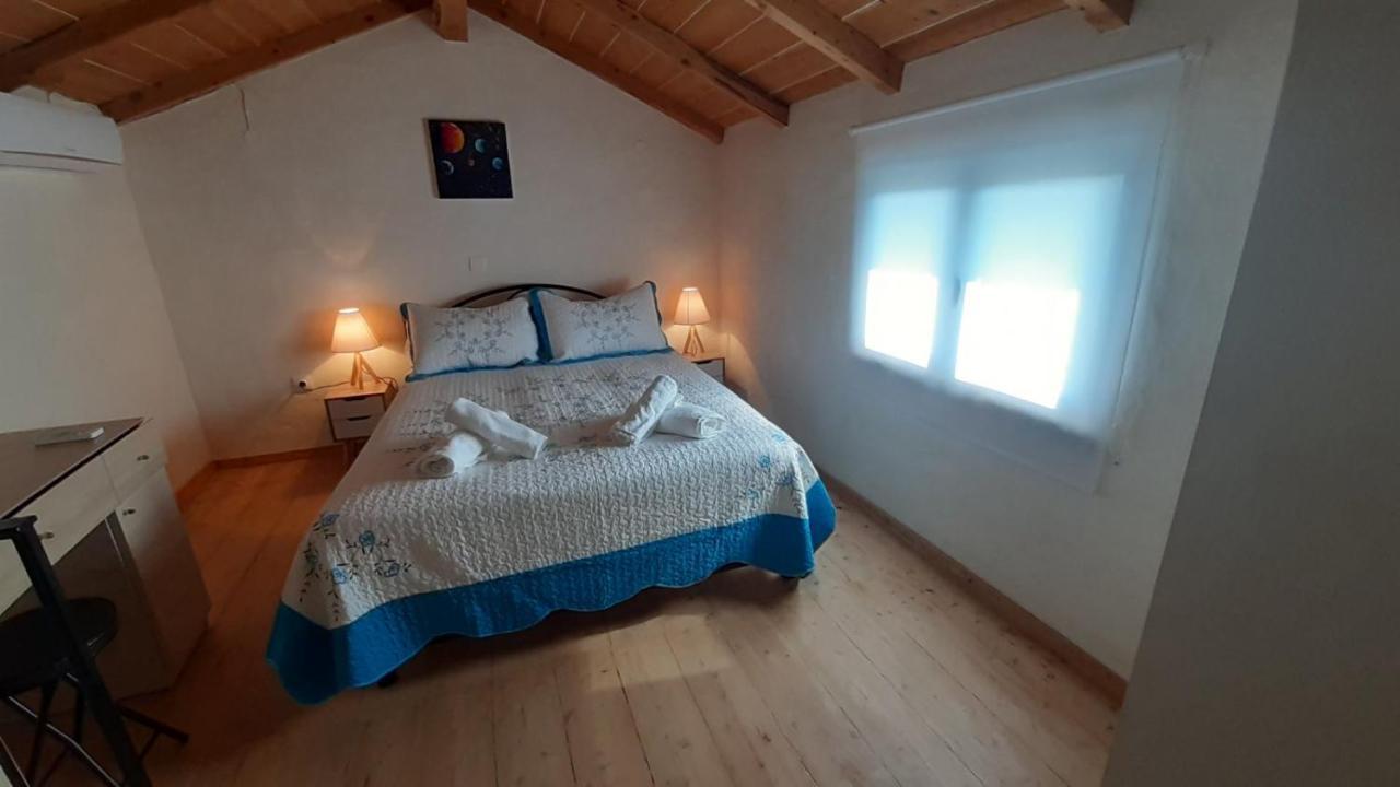 White Manolia Cottage Като-Коракиана Экстерьер фото
