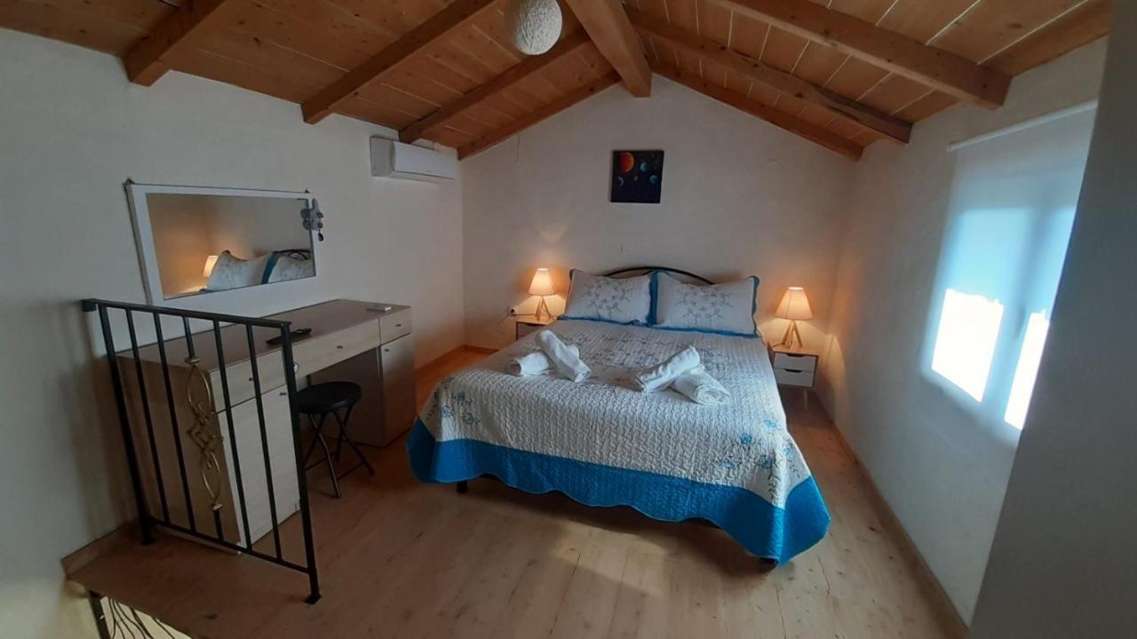White Manolia Cottage Като-Коракиана Экстерьер фото
